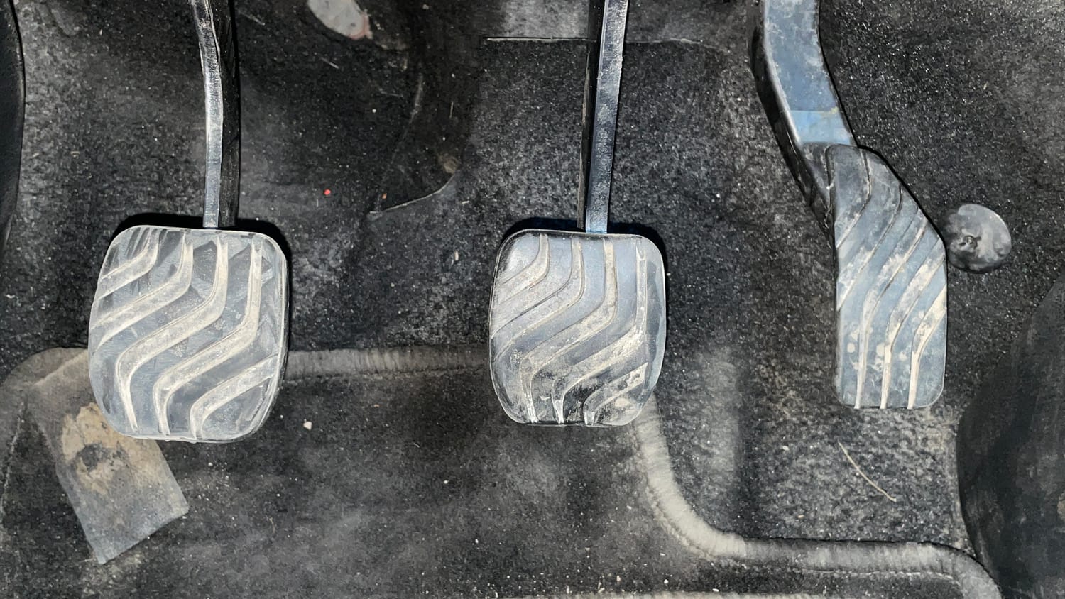 Used 2022 Nissan Magnite XV Turbo Petrol Manual interior PEDALS VIEW