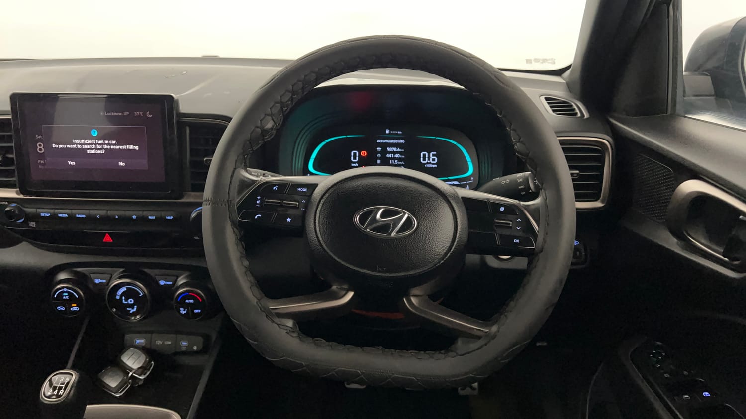 Used 2023 Hyundai Venue SX 1.2 MT Knight Edition Petrol Manual interior STEERING VIEW