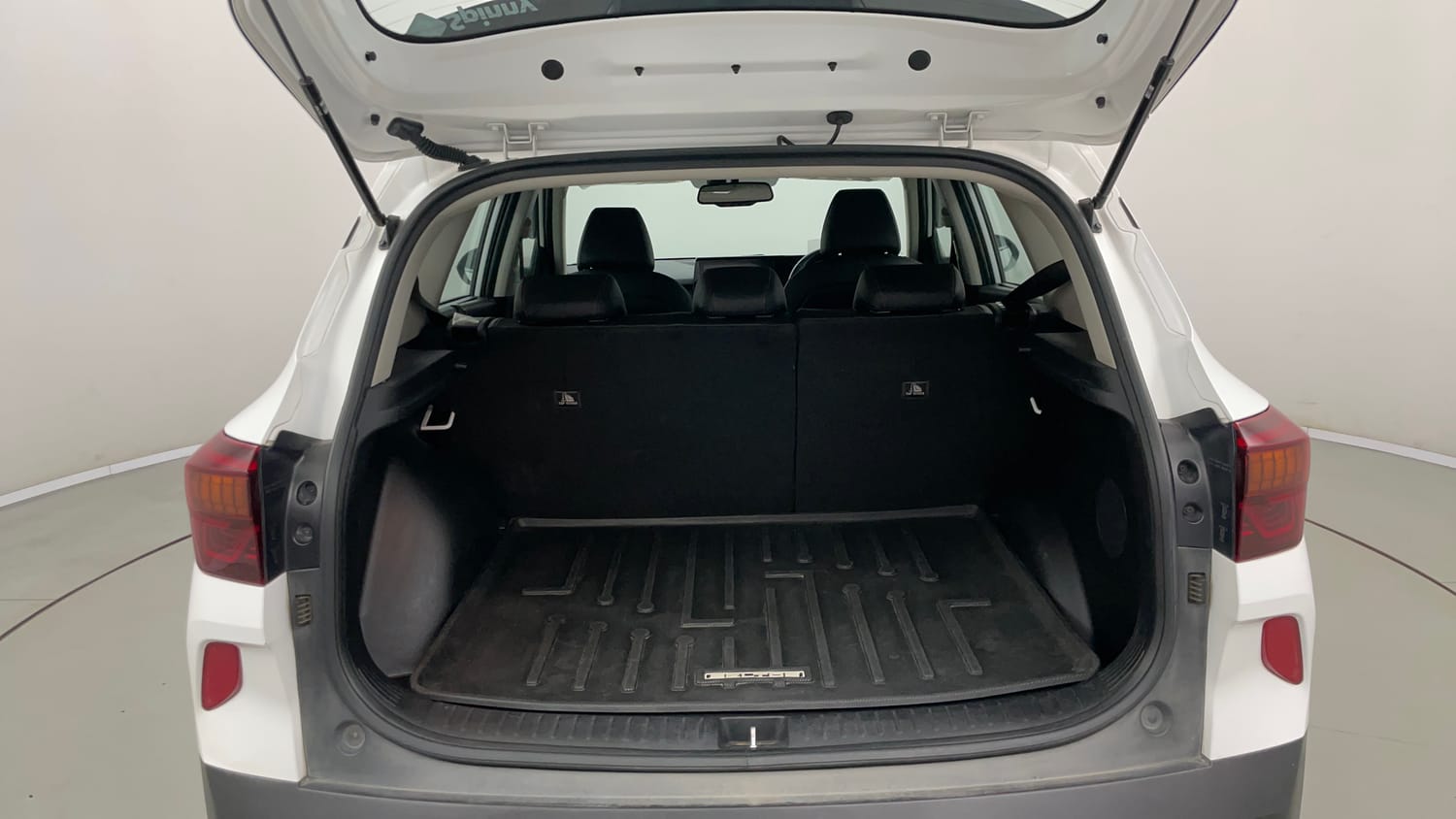 Used 2023 Kia Seltos GTX Plus 1.4 DCT Petrol Automatic interior DICKY INSIDE VIEW