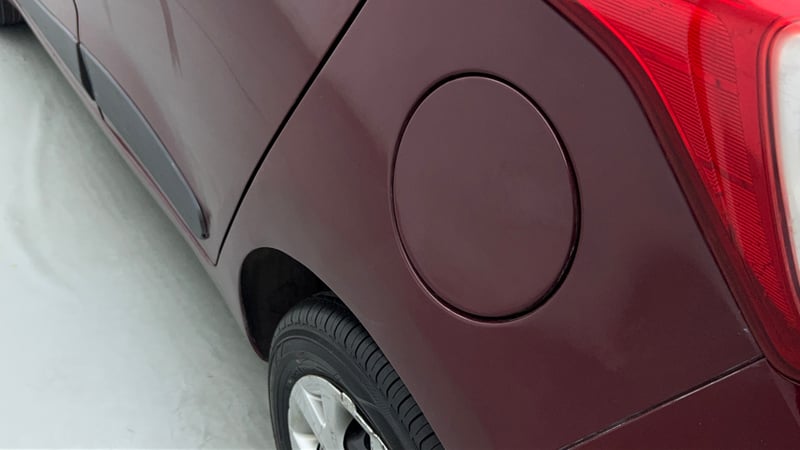 Used 2016 Hyundai Grand i10 Sportz 1.2 Kappa VTVT Petrol Manual dents MINOR DENT