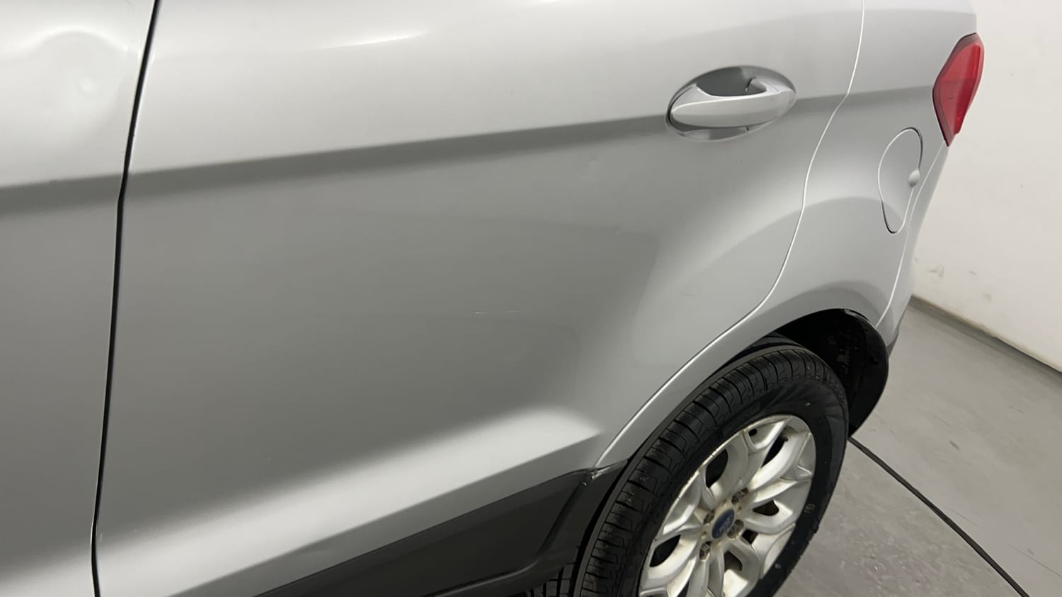 Used 2015 Ford EcoSport Titanium 1.5L TDCi Diesel Manual dents MINOR DENT