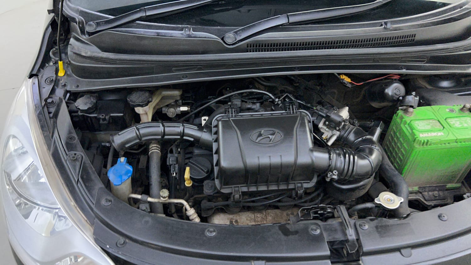 Used 2013 Hyundai i10 Era 1.1 iRDE2 Petrol Manual engine ENGINE RIGHT SIDE VIEW