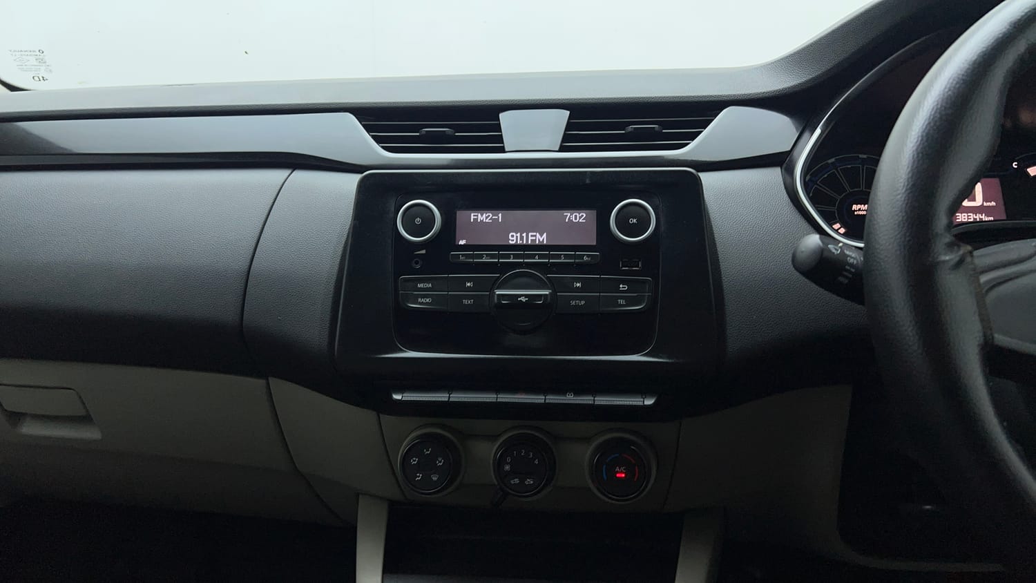 Used 2020 Renault Triber RXL EASY-R AMT Petrol Automatic interior MUSIC SYSTEM & AC CONTROL VIEW