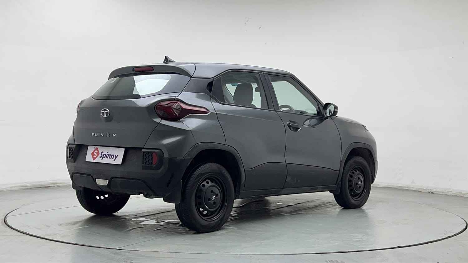 2024 Tata Punch Pure MT-4