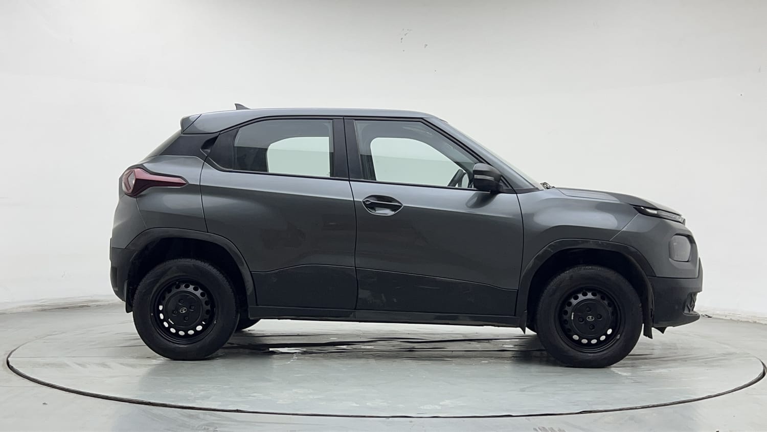 2024 Tata Punch Pure MT-5