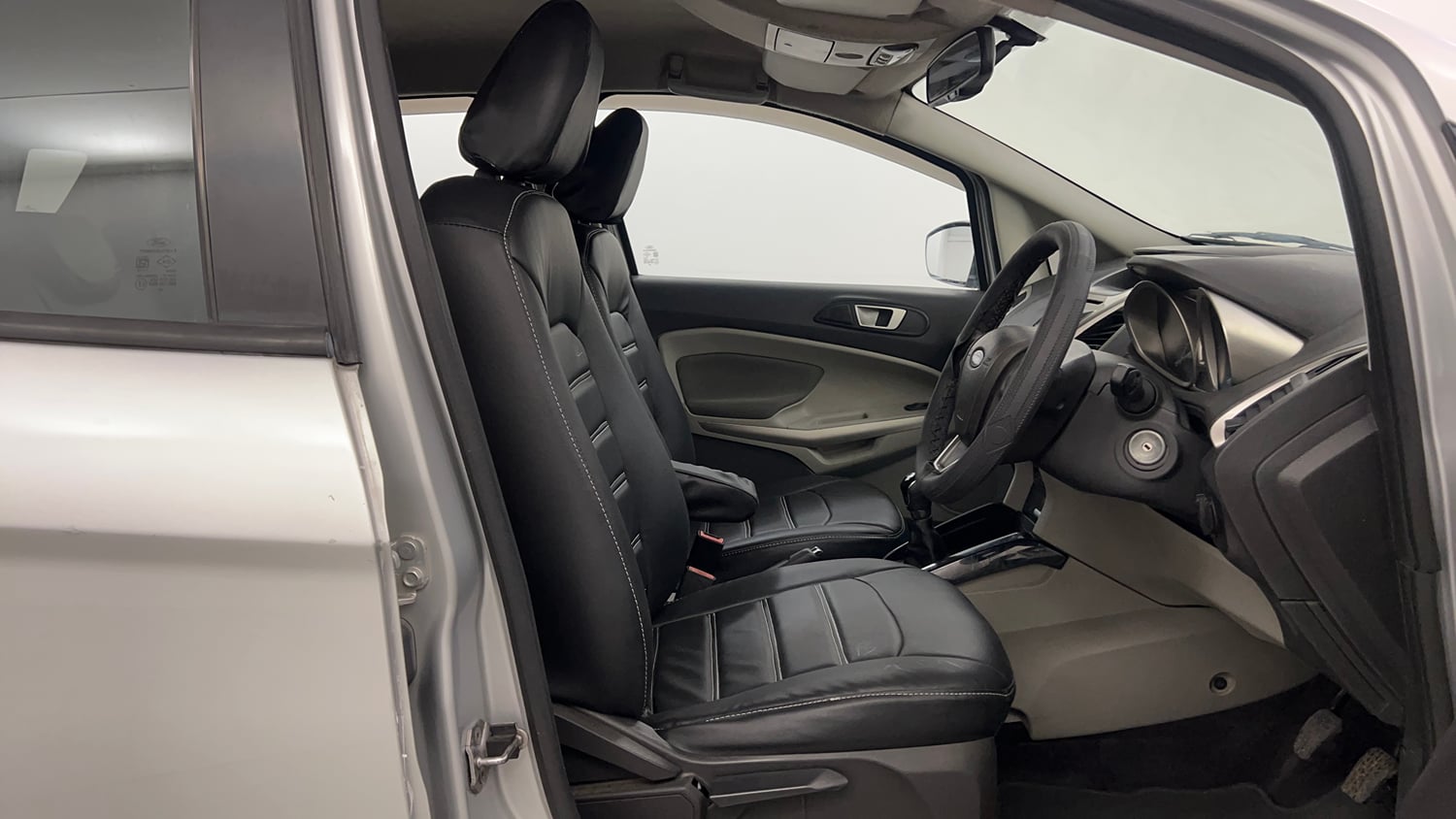Used 2015 Ford EcoSport Titanium 1.5L TDCi Diesel Manual interior RIGHT SIDE FRONT DOOR CABIN VIEW