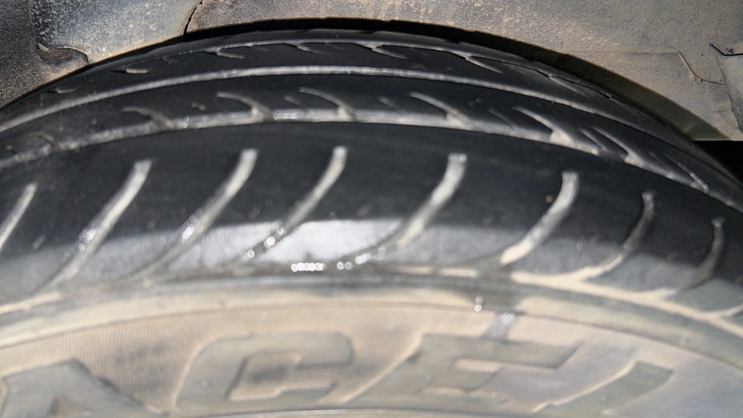 Used 2013 Hyundai i10 Era 1.1 iRDE2 Petrol Manual tyres LEFT REAR TYRE TREAD VIEW