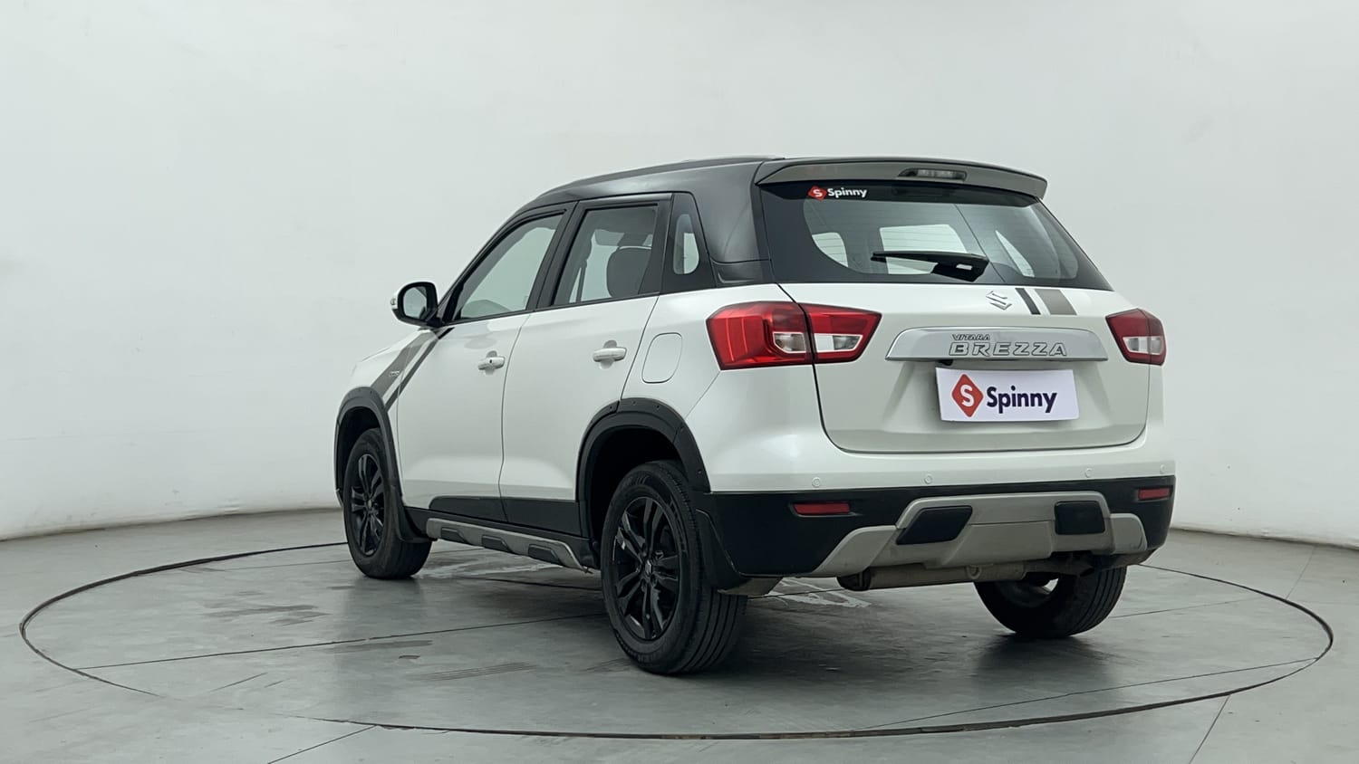 Used 2018 maruti-suzuki Vitara Brezza ZDi Plus AGS Diesel Automatic exterior LEFT REAR CORNER VIEW