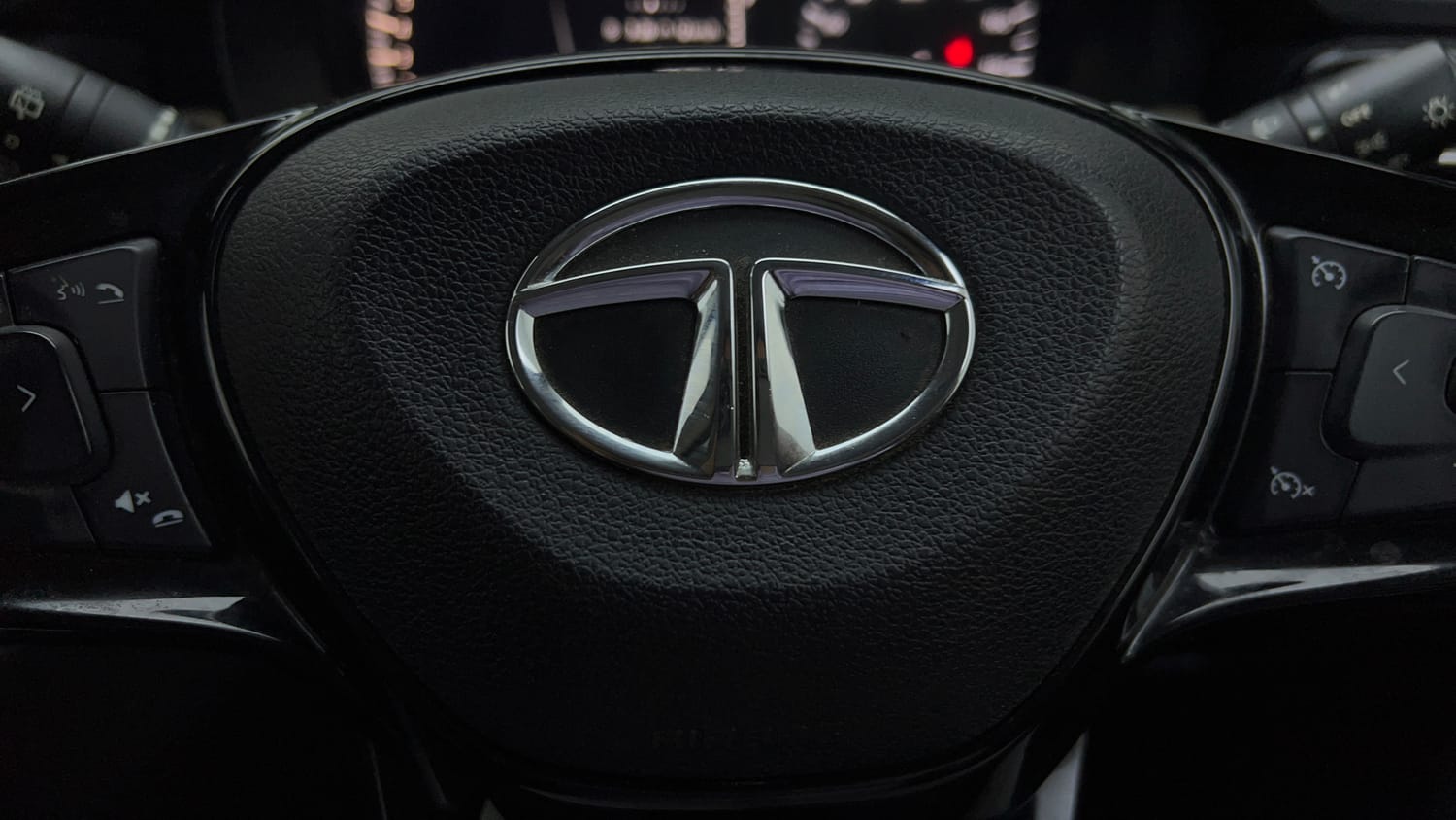 Used 2022 Tata Punch CREATIVE KAZIRANGA EDITION CNG (OUTSIDE FITTED) Cng Manual top_features Airbags