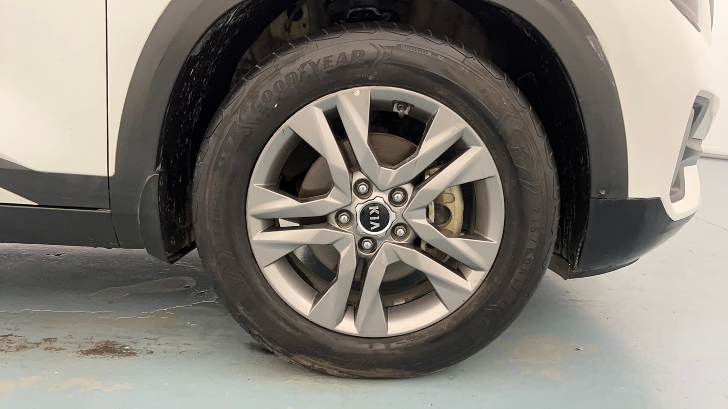 Used 2019 Kia Seltos HTX Plus 1.5 Diesel Diesel Manual tyres RIGHT FRONT TYRE RIM VIEW