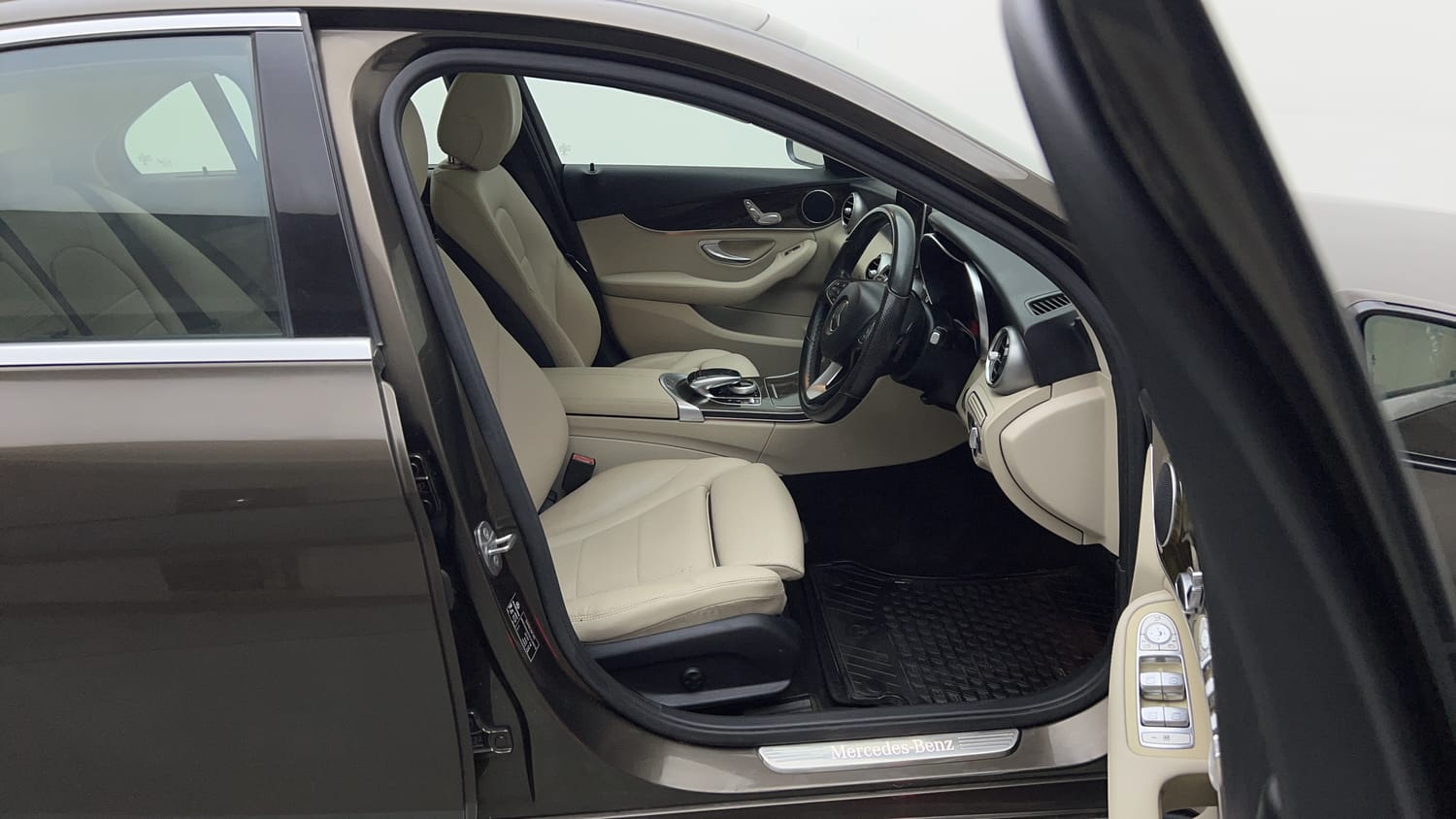 2016 Mercedes-Benz C-Class C 200 Avantgarde-17