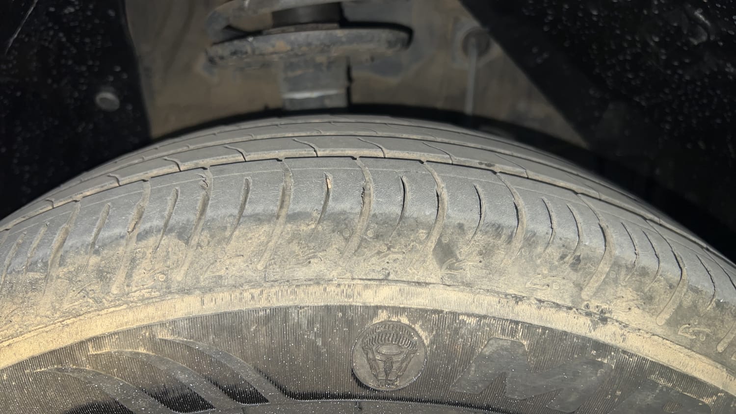Used 2018 maruti-suzuki Vitara Brezza ZDi Plus AGS Diesel Automatic tyres RIGHT FRONT TYRE TREAD VIEW