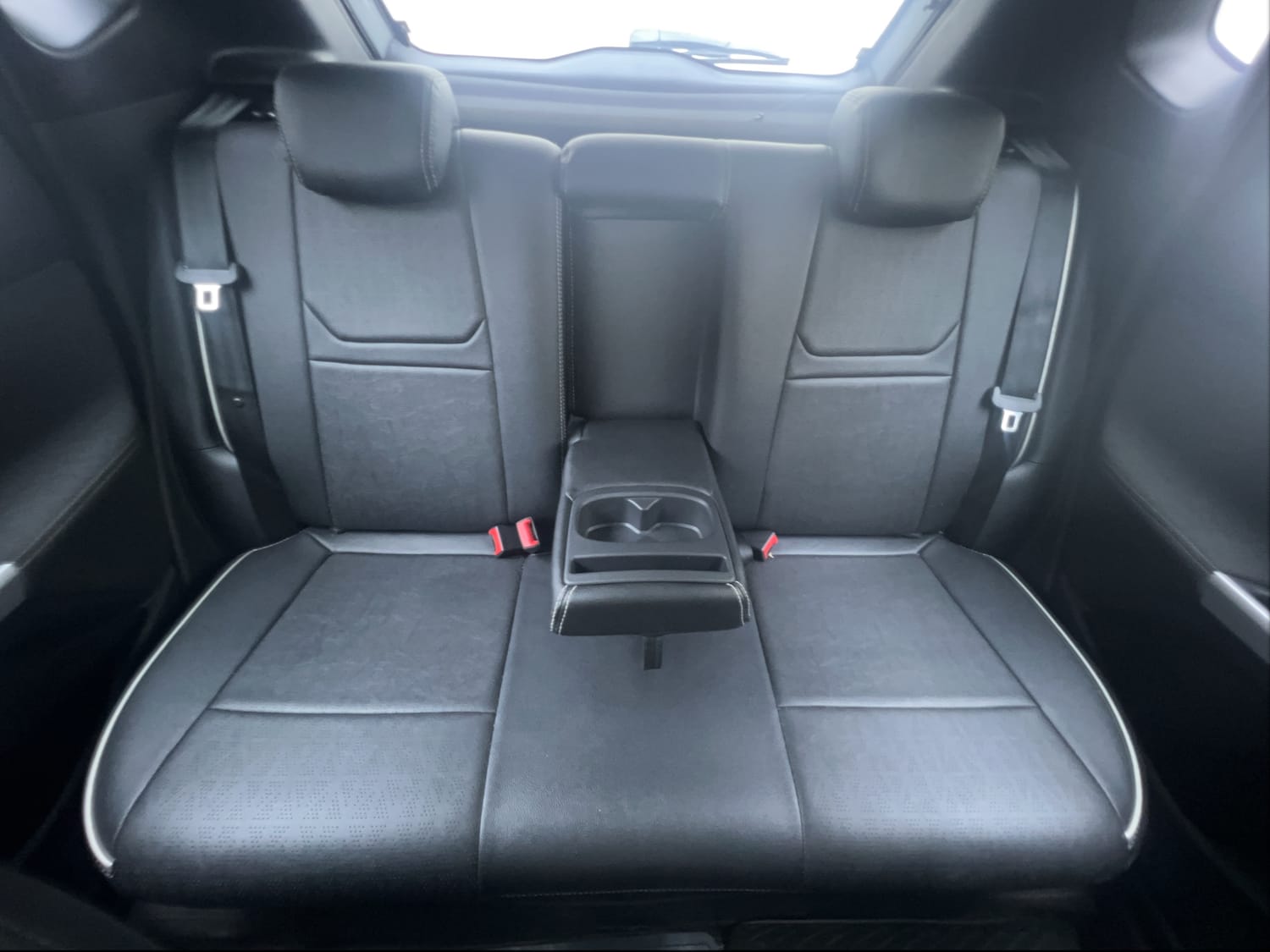 Used 2022 Nissan Magnite XV Premium Petrol Manual interior REAR SEAT CONDITION VIEW
