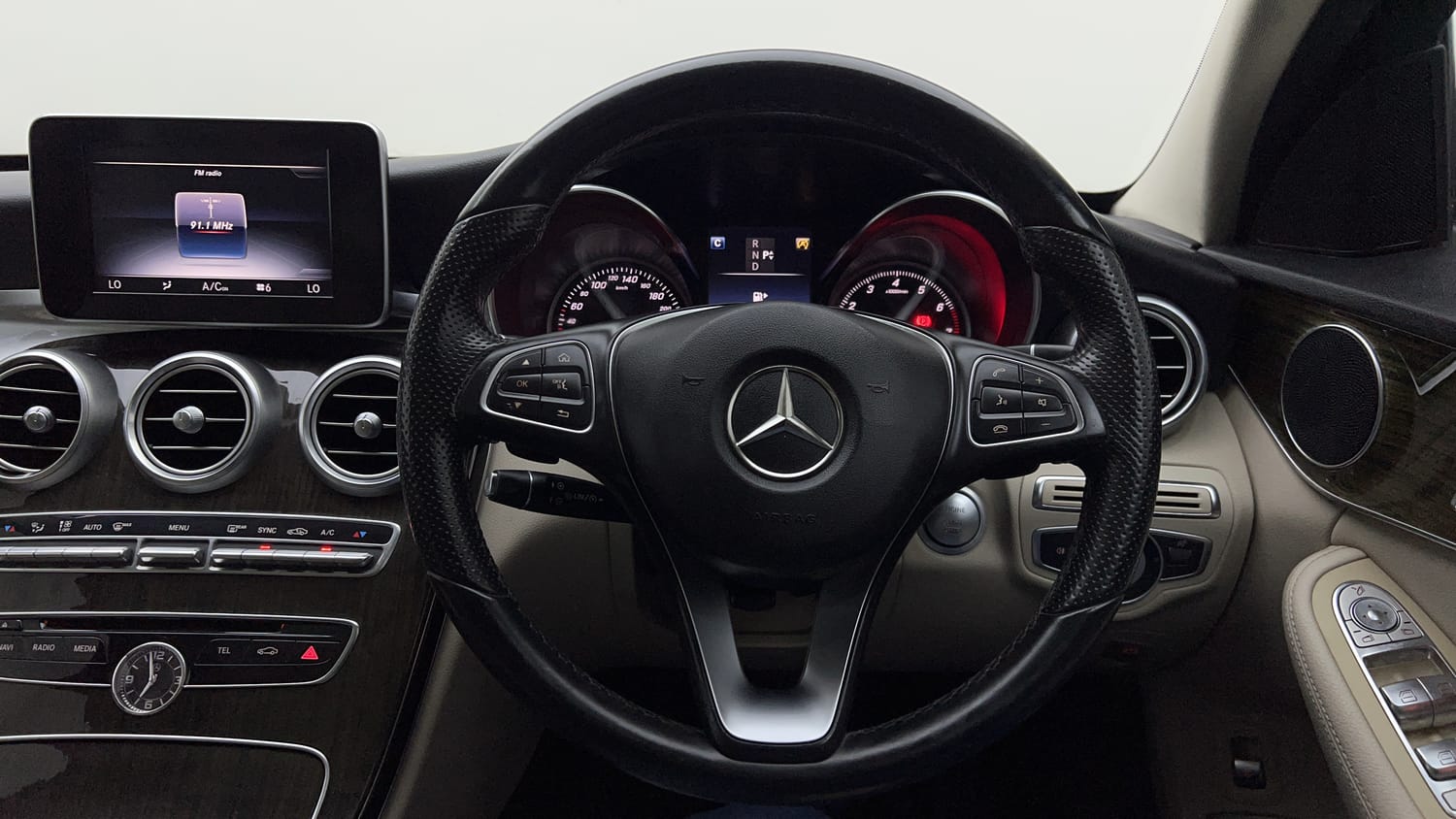 2016 Mercedes-Benz C-Class C 200 Avantgarde-14