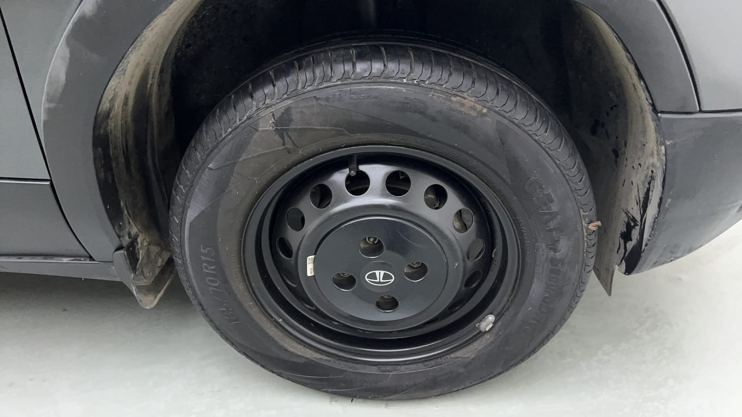 2024 Tata Punch Pure MT-32