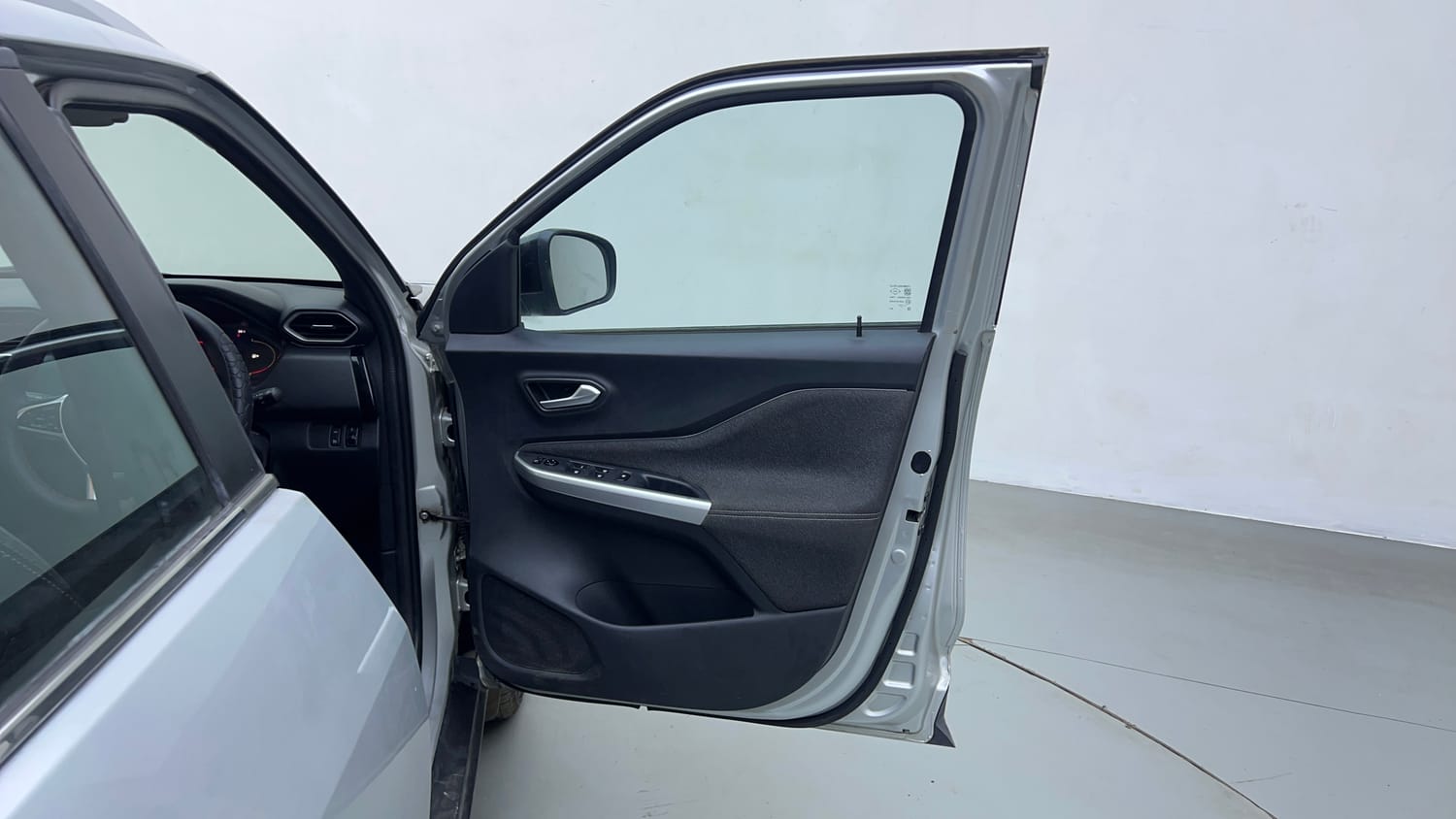 Used 2022 Nissan Magnite XV Premium Petrol Manual interior RIGHT FRONT DOOR OPEN VIEW