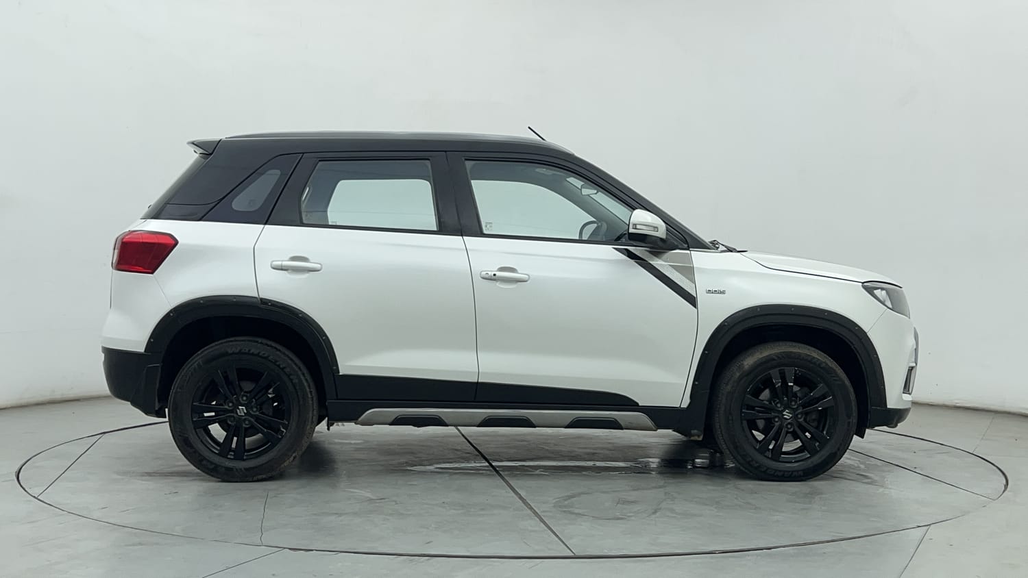 Used 2018 maruti-suzuki Vitara Brezza ZDi Plus AGS Diesel Automatic exterior RIGHT SIDE VIEW