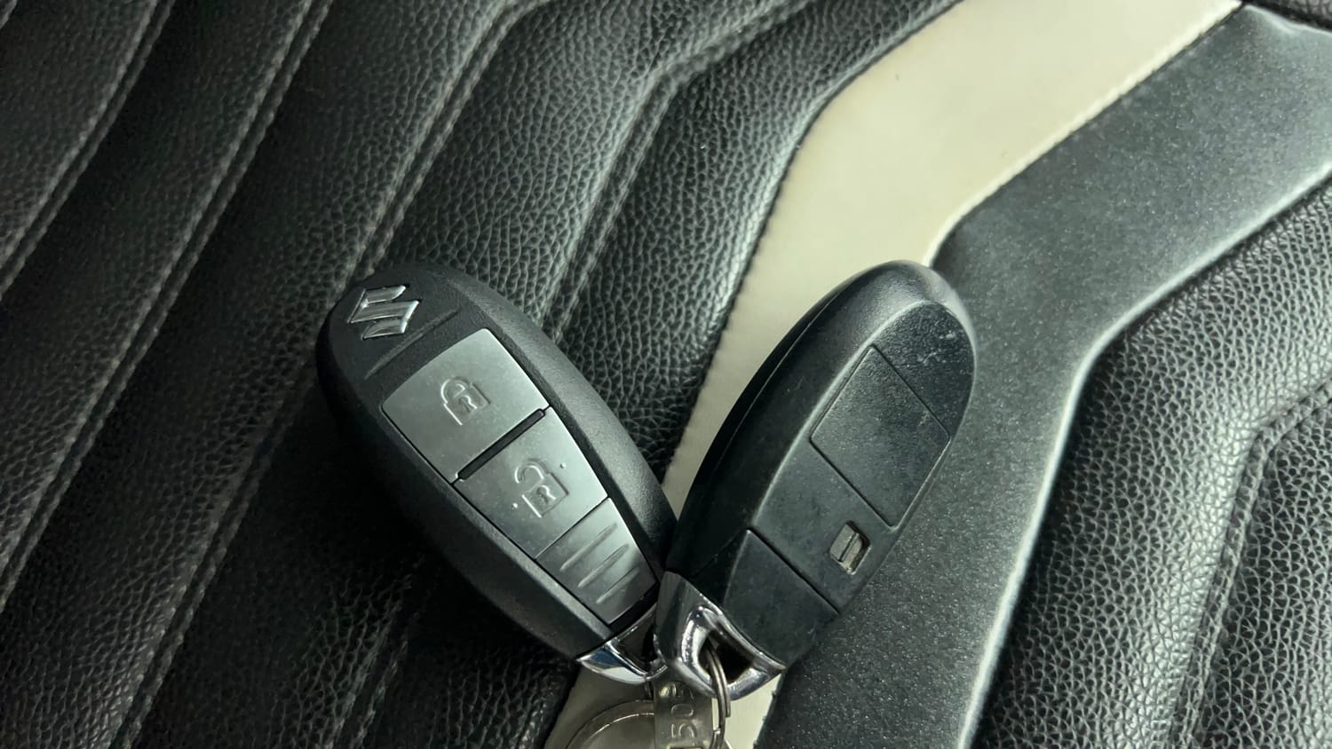Used 2018 maruti-suzuki Vitara Brezza ZDi Plus AGS Diesel Automatic extra CAR KEY VIEW