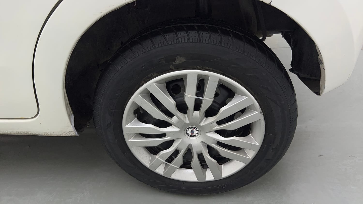 Used 2017 Maruti Suzuki Celerio VXI  CNG (Outside Fitted) Cng Manual tyres LEFT REAR TYRE RIM VIEW