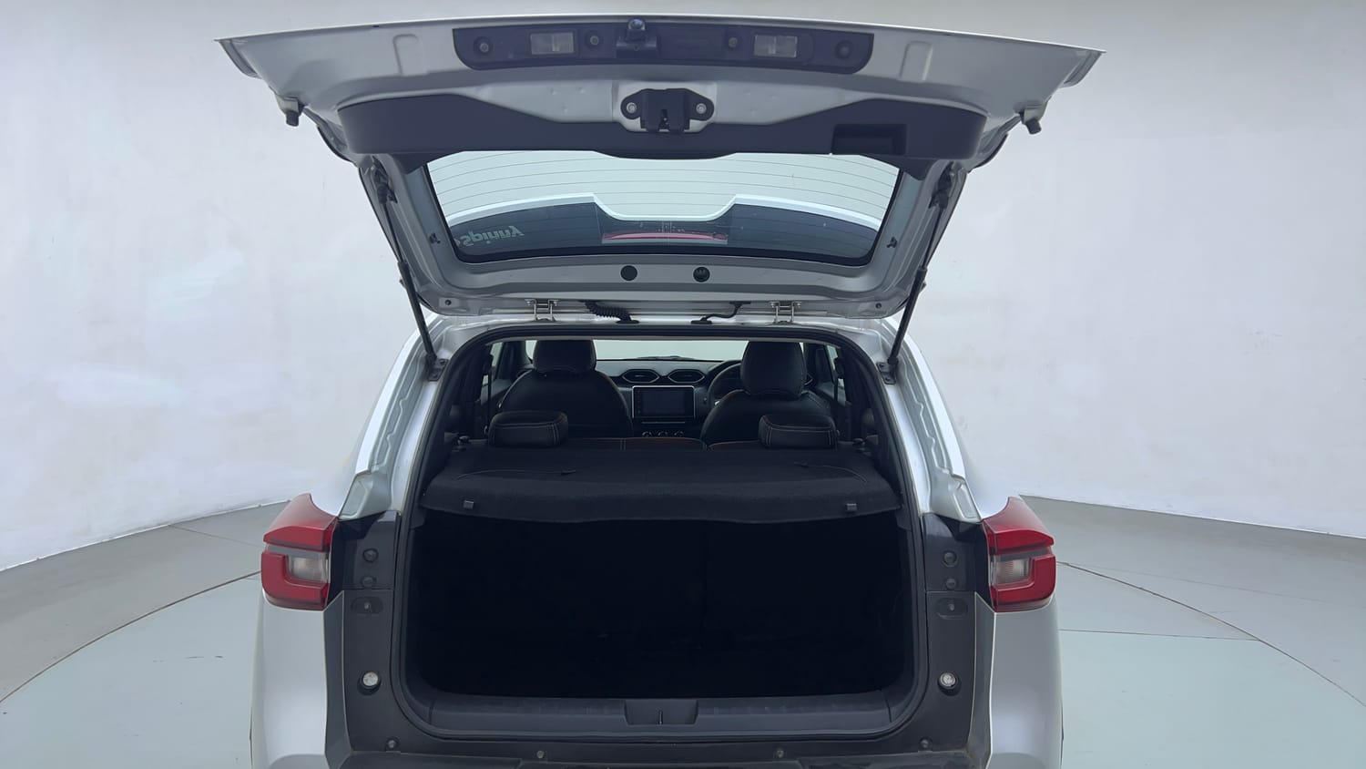 Used 2022 Nissan Magnite XV Premium Petrol Manual interior DICKY DOOR OPEN VIEW