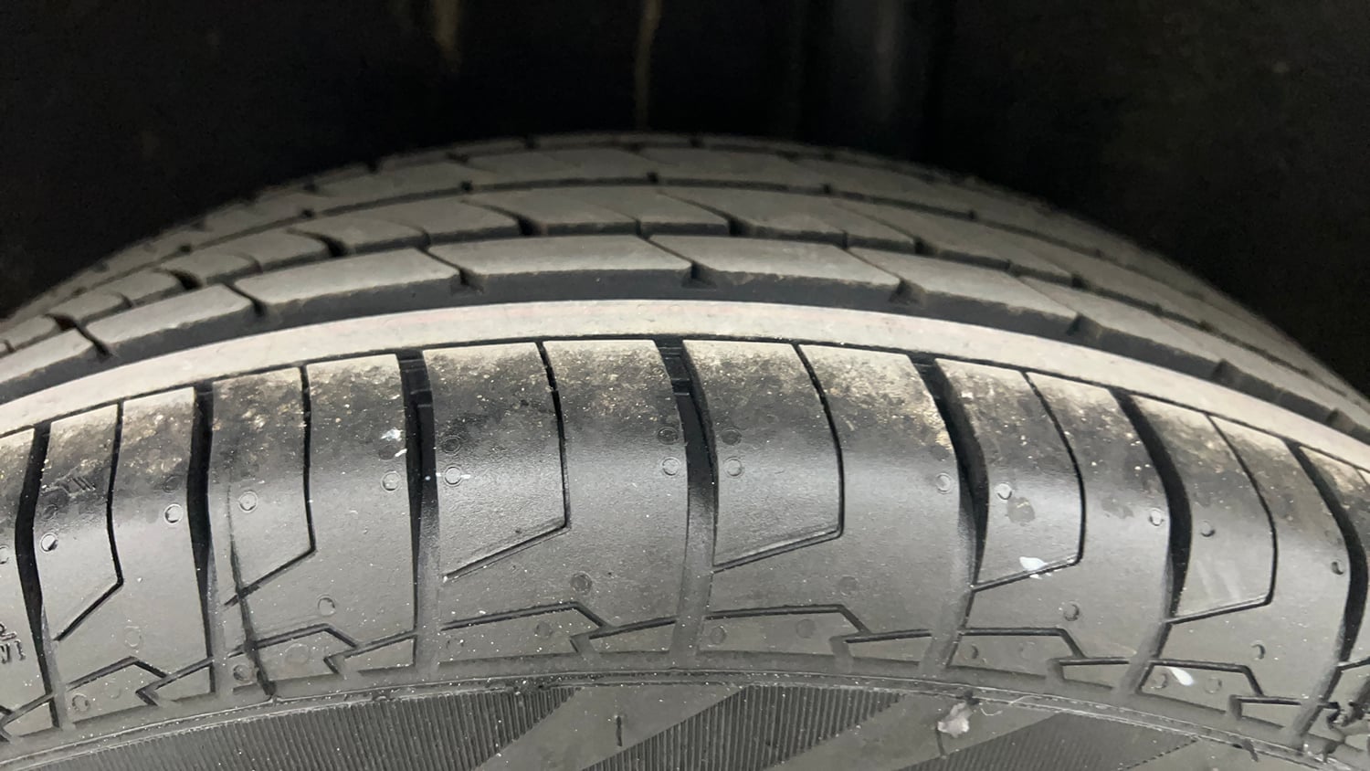 Used 2015 Ford EcoSport Titanium 1.5L TDCi Diesel Manual tyres LEFT REAR TYRE TREAD VIEW