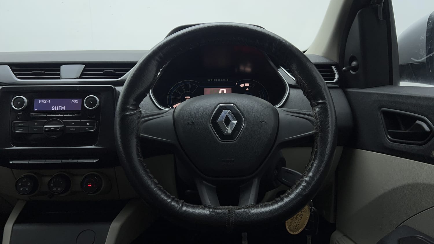 Used 2020 Renault Triber RXL EASY-R AMT Petrol Automatic interior STEERING VIEW