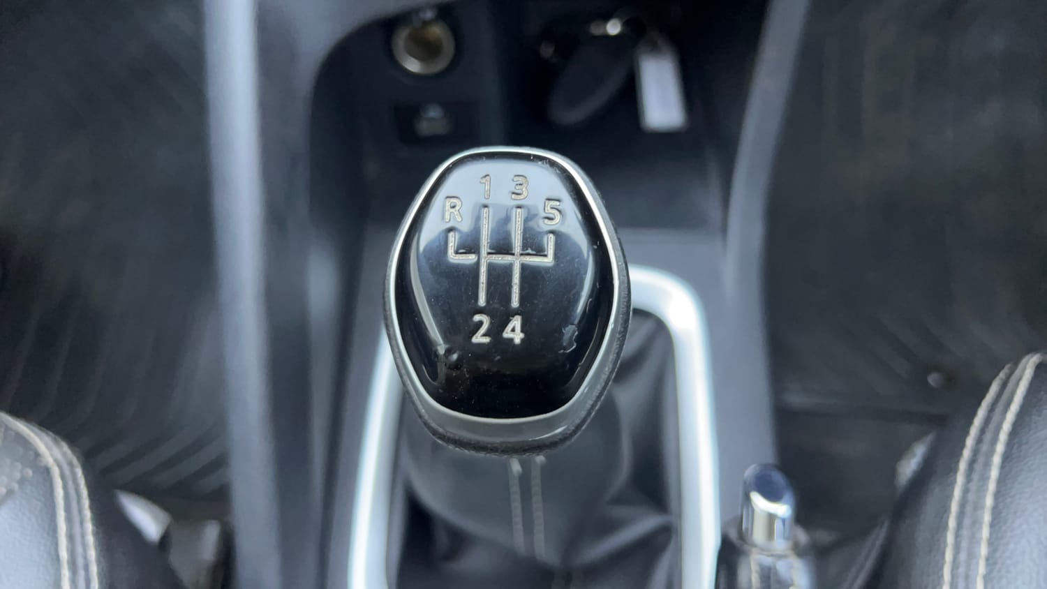 Used 2022 Nissan Magnite XV Premium Petrol Manual interior GEAR  KNOB VIEW