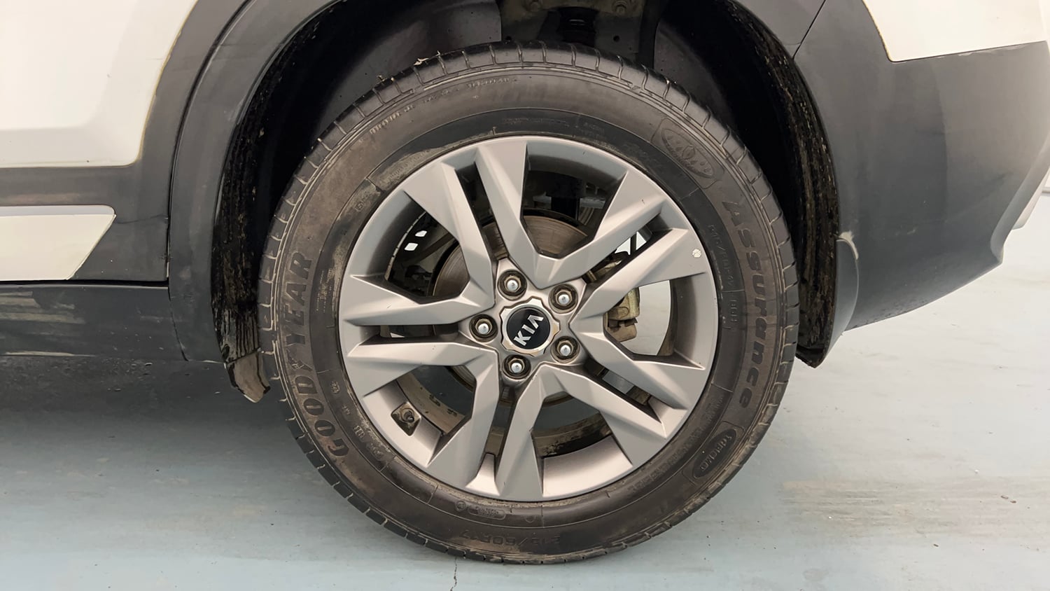 Used 2019 Kia Seltos HTX Plus 1.5 Diesel Diesel Manual tyres LEFT REAR TYRE RIM VIEW