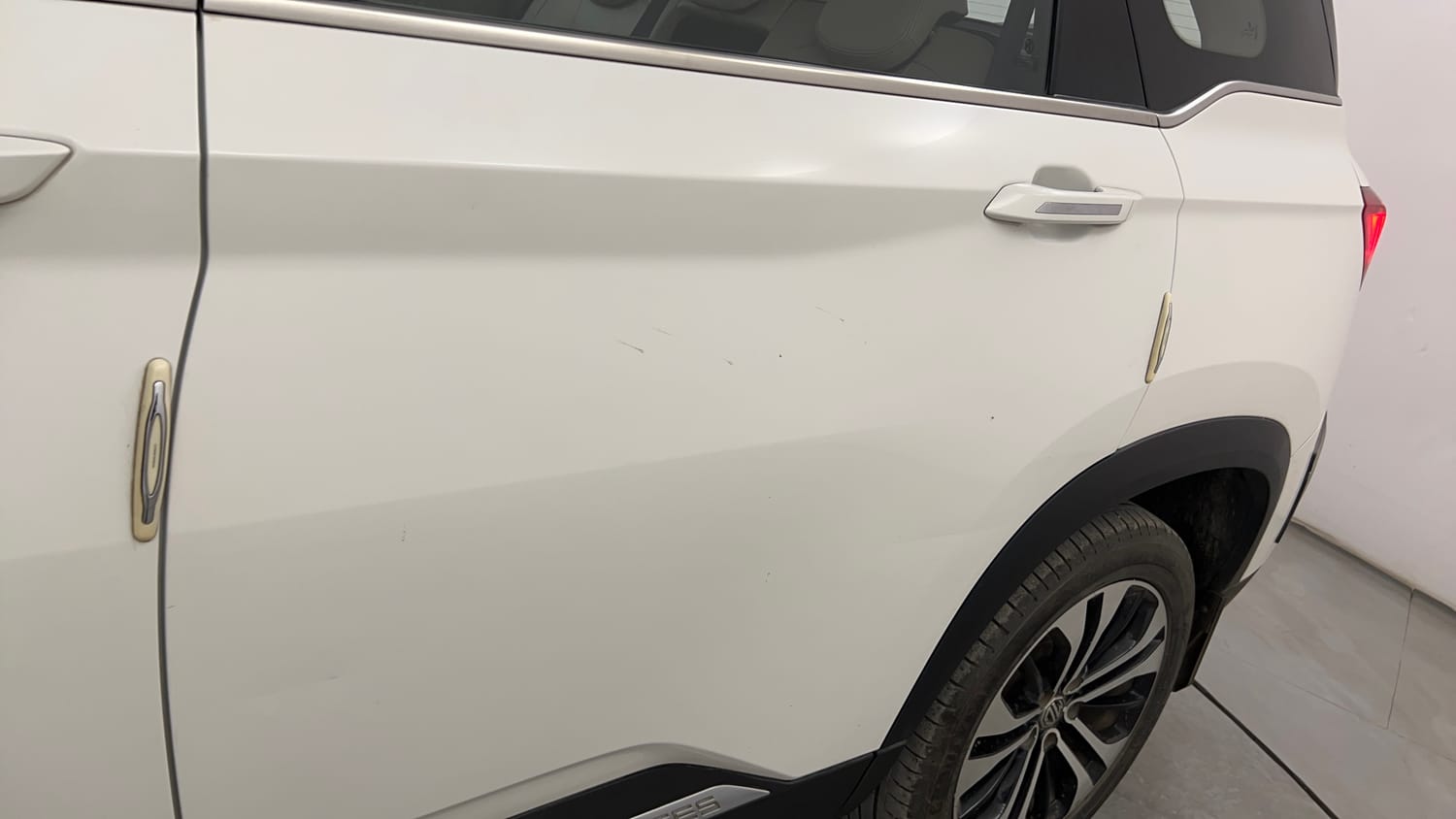 Used 2021 MG Motors Hector Sharp 2.0 Diesel Turbo MT Diesel Manual dents MINOR DENT