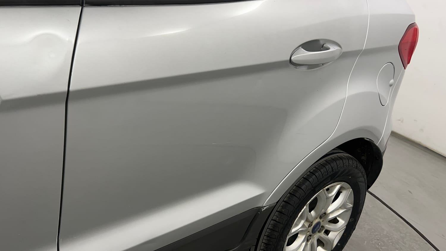 Used 2015 Ford EcoSport Titanium 1.5L TDCi Diesel Manual dents MINOR SCRATCH