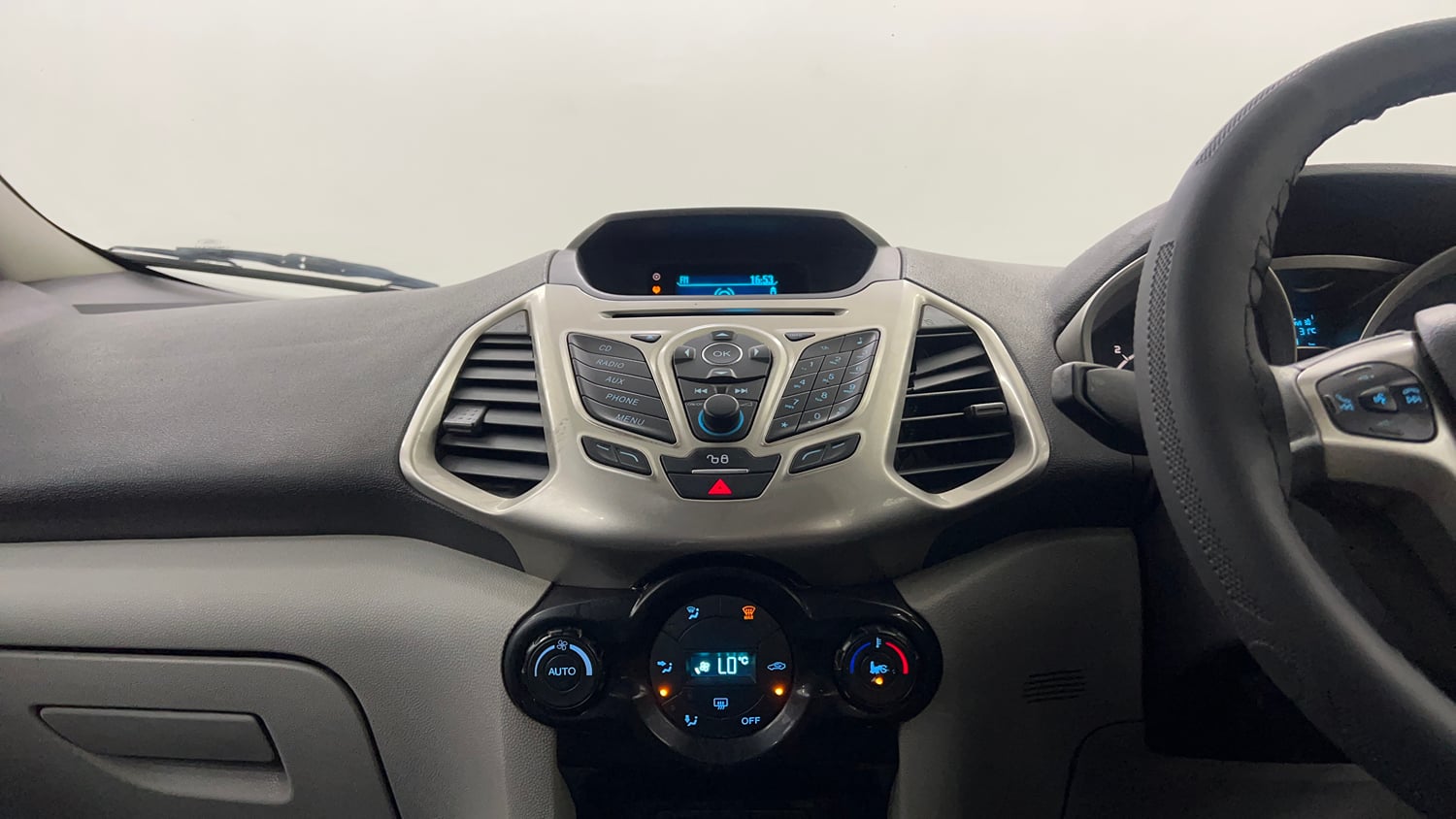 Used 2015 Ford EcoSport Titanium 1.5L TDCi Diesel Manual interior MUSIC SYSTEM & AC CONTROL VIEW