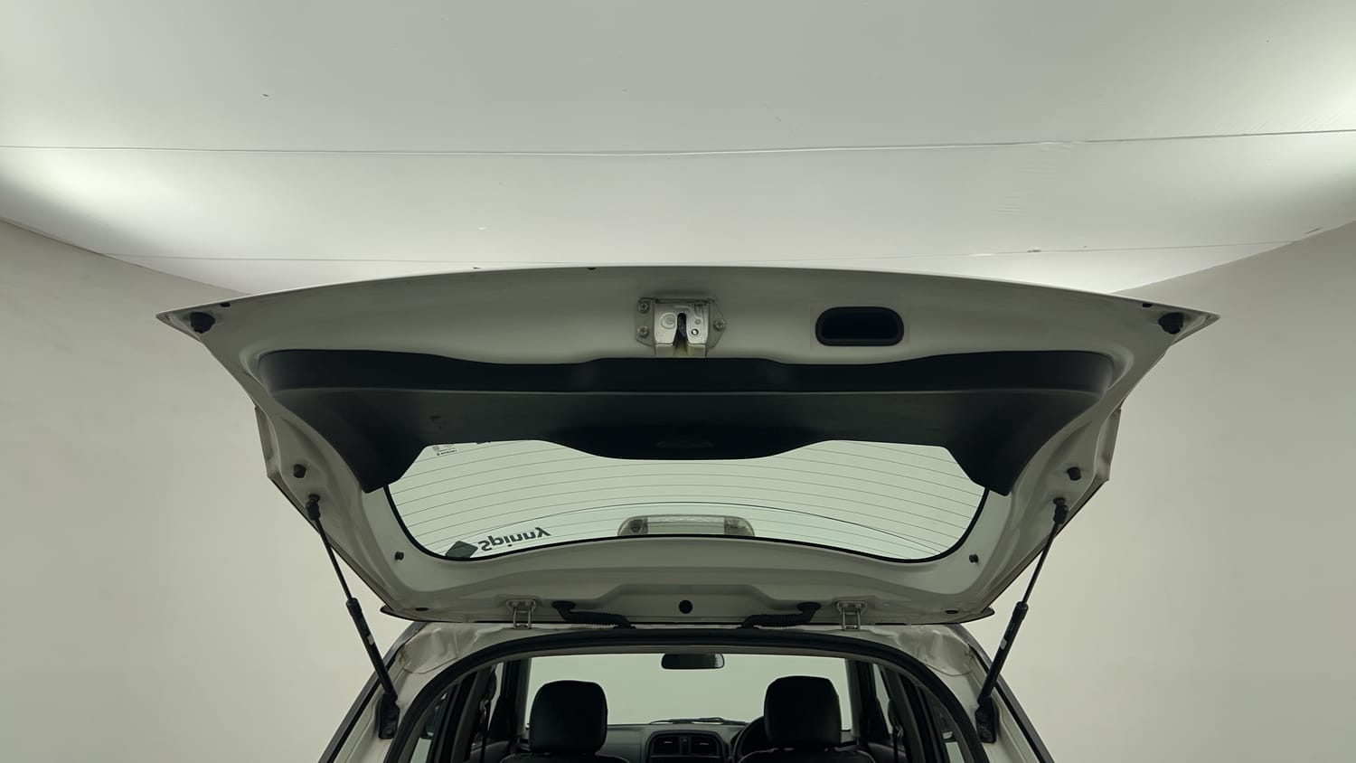 Used 2018 maruti-suzuki Vitara Brezza ZDi Plus AGS Diesel Automatic interior DICKY DOOR OPEN VIEW