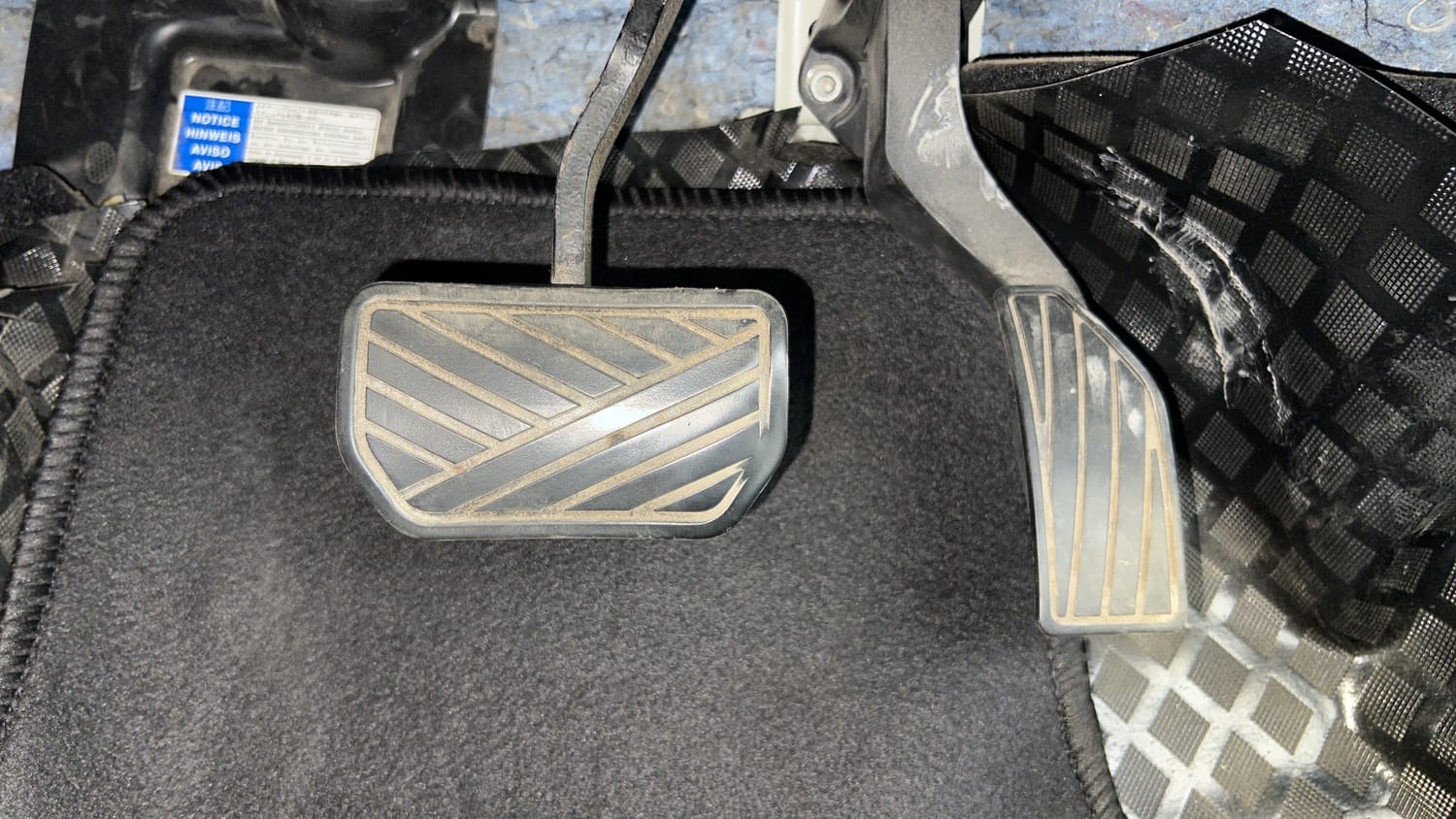 Used 2018 maruti-suzuki Vitara Brezza ZDi Plus AGS Diesel Automatic interior PEDALS VIEW