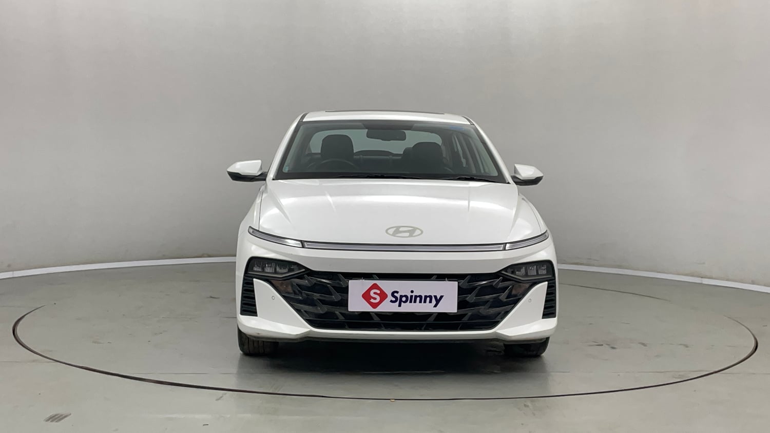 Used 2024 Hyundai Verna SX 1.5 Petrol MT Petrol Manual exterior FRONT VIEW