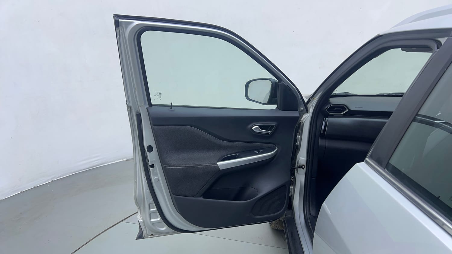 Used 2022 Nissan Magnite XV Premium Petrol Manual interior LEFT FRONT DOOR OPEN VIEW