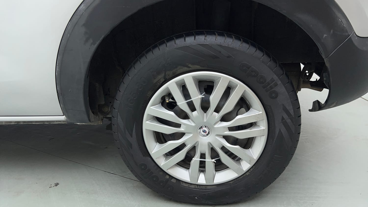 Used 2020 Renault Triber RXL EASY-R AMT Petrol Automatic tyres LEFT REAR TYRE RIM VIEW