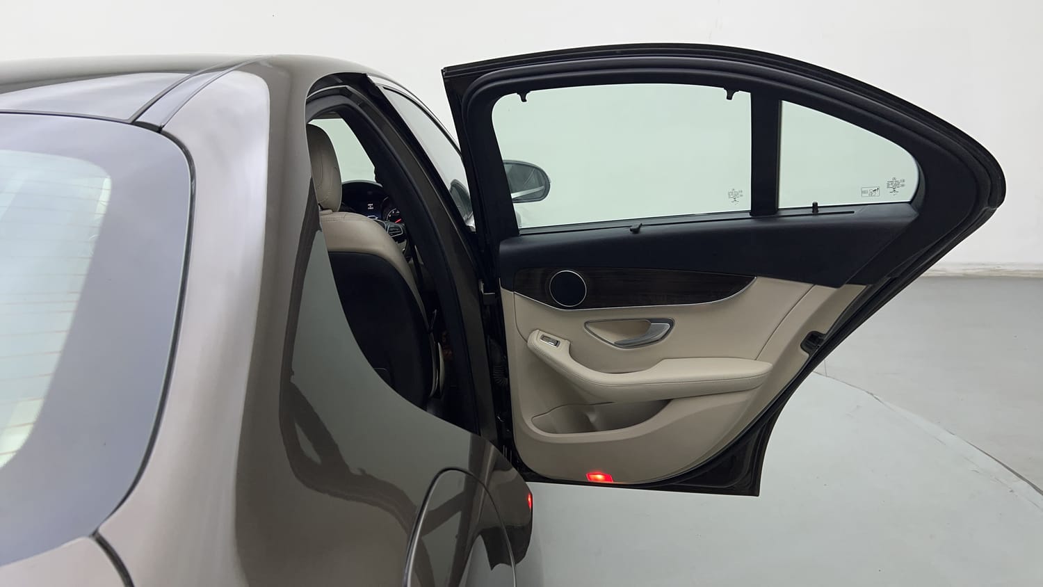 2016 Mercedes-Benz C-Class C 200 Avantgarde-20