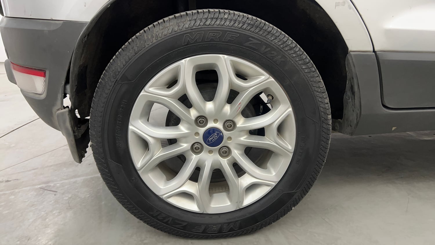 Used 2015 Ford EcoSport Titanium 1.5L TDCi Diesel Manual tyres RIGHT REAR TYRE RIM VIEW