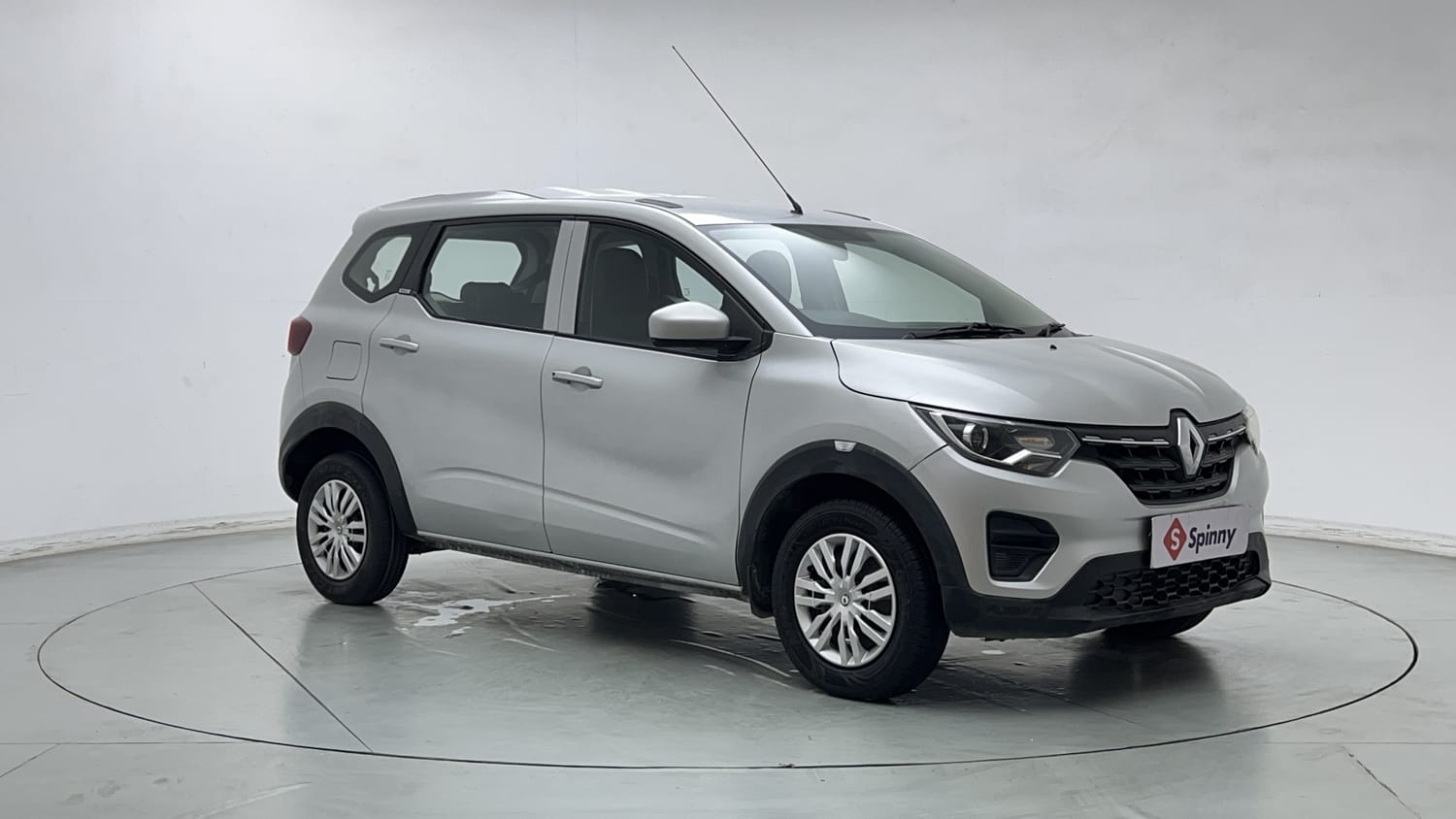 Used 2020 Renault Triber RXL EASY-R AMT Petrol Automatic exterior RIGHT FRONT CORNER VIEW