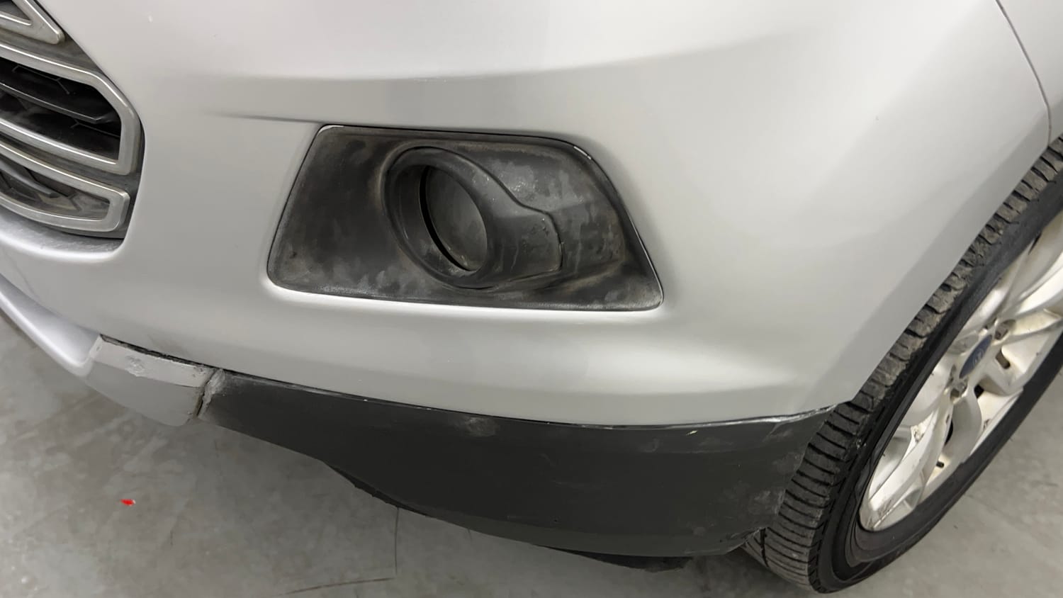 Used 2015 Ford EcoSport Titanium 1.5L TDCi Diesel Manual dents MINOR DENT