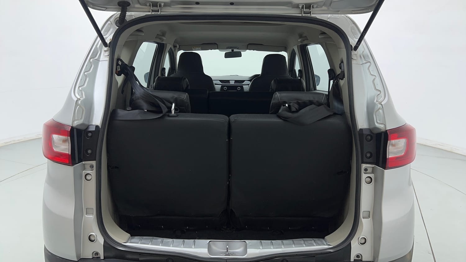 Used 2020 Renault Triber RXL EASY-R AMT Petrol Automatic interior DICKY INSIDE VIEW