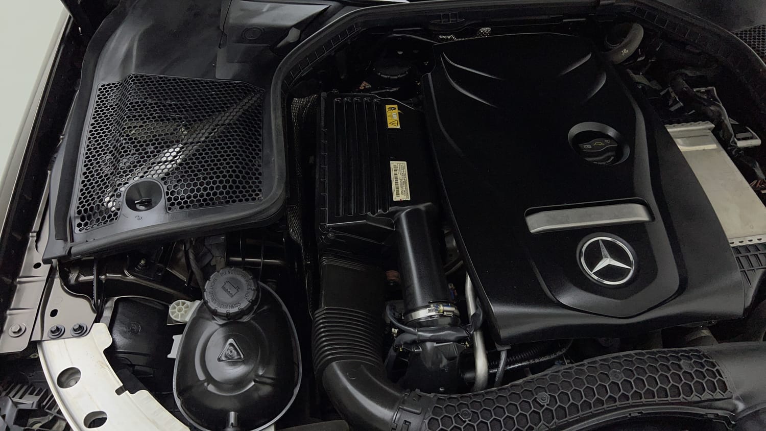 2016 Mercedes-Benz C-Class C 200 Avantgarde-29