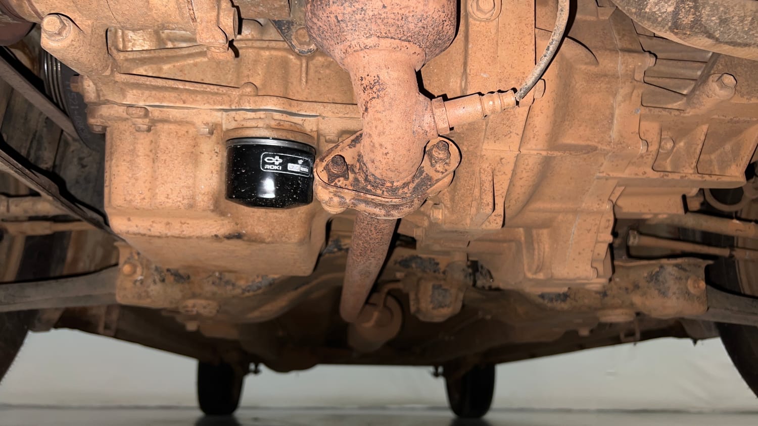 Used 2013 Maruti Suzuki Wagon R 1.0 VXi Petrol Manual extra FRONT LEFT UNDERBODY VIEW