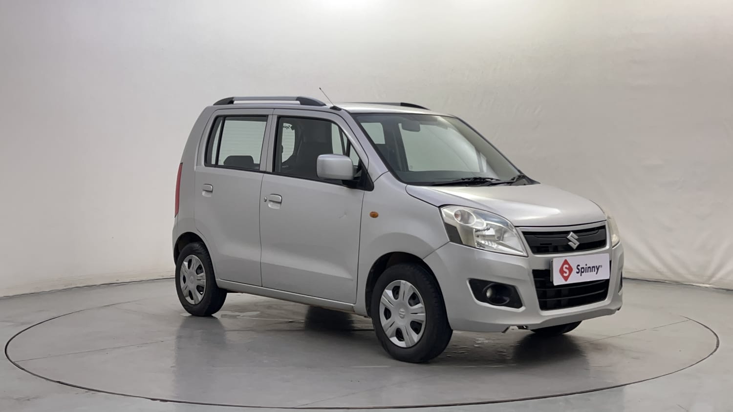 Used 2013 Maruti Suzuki Wagon R 1.0 VXi Petrol Manual exterior RIGHT FRONT CORNER VIEW
