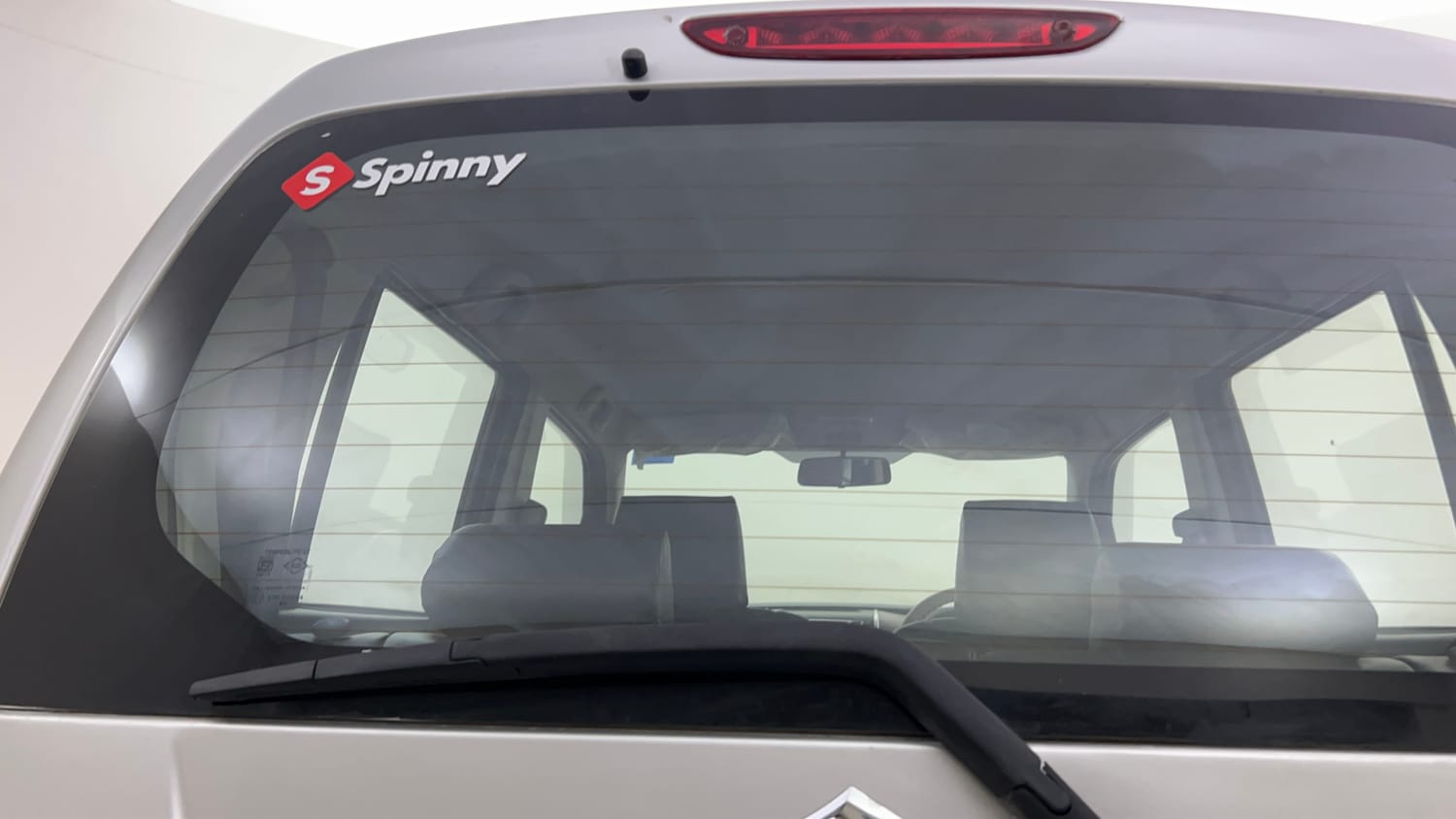 Used 2013 Maruti Suzuki Wagon R 1.0 VXi Petrol Manual top_features Rear wiper