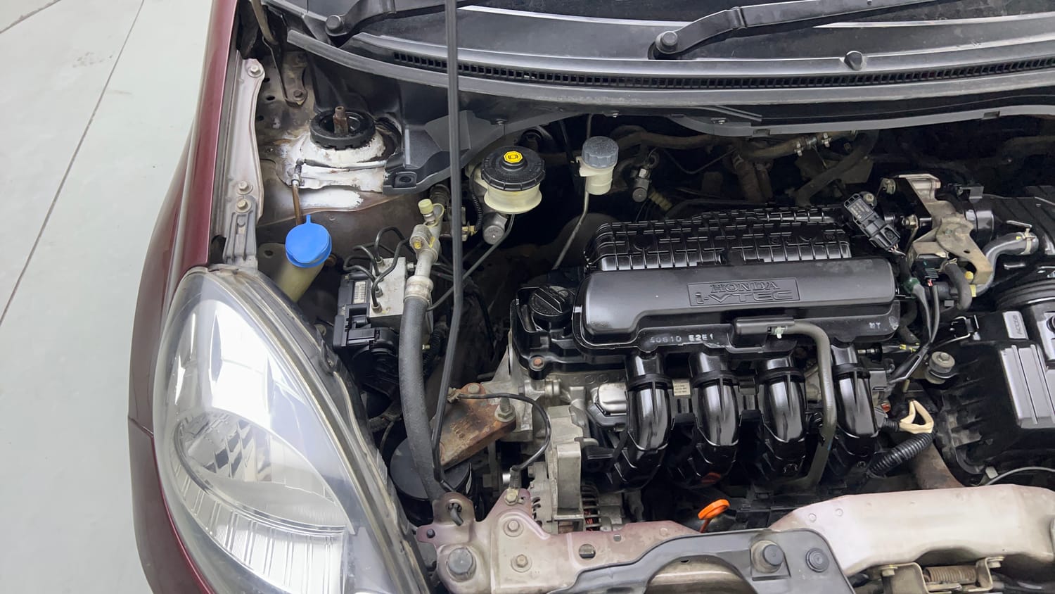 Used 2014 Honda Amaze 1.2 VX i-VTEC Petrol Manual engine ENGINE RIGHT SIDE VIEW