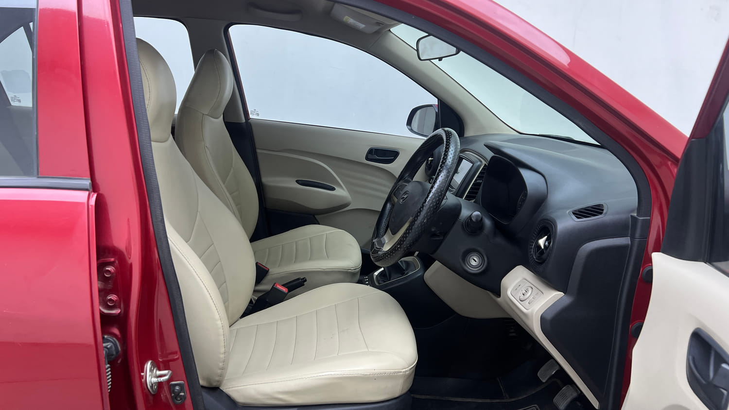 Used 2022 hyundai Santro Sportz Executive CNG Cng Manual interior RIGHT SIDE FRONT DOOR CABIN VIEW