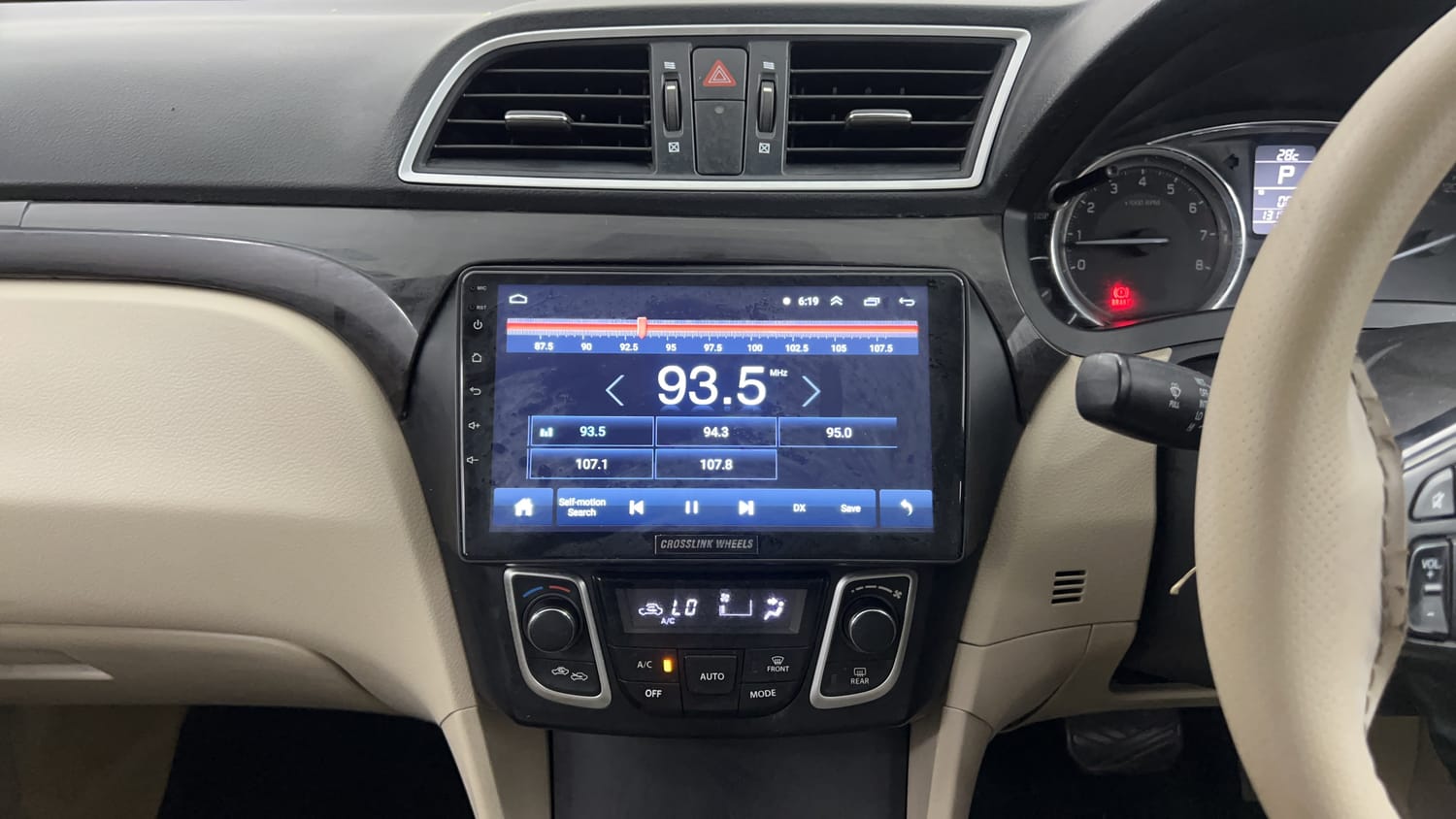 Used 2017 Maruti Suzuki Ciaz ZXi  AT Petrol Automatic interior MUSIC SYSTEM & AC CONTROL VIEW