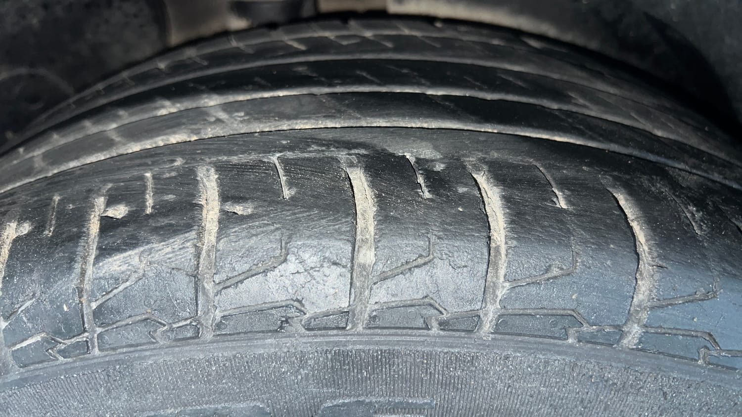 Used 2020 Hyundai Creta SX 1.5 Petrol Petrol Manual tyres RIGHT REAR TYRE TREAD VIEW