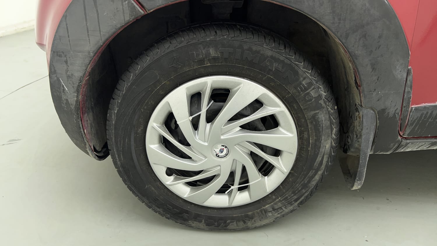 Used 2017 Datsun Redi-GO T (O) Petrol Manual tyres LEFT FRONT TYRE RIM VIEW
